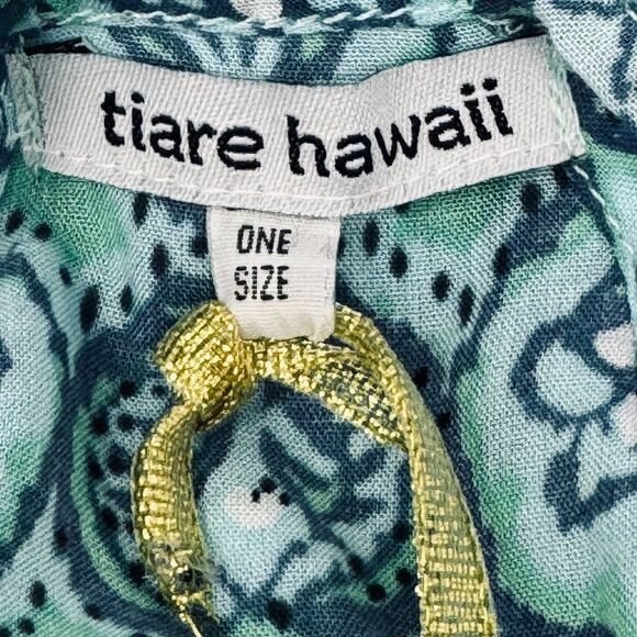 NWT. Tiare Hawaii. Blue Circle Print Romper. One Size. - Picture 2 of 10